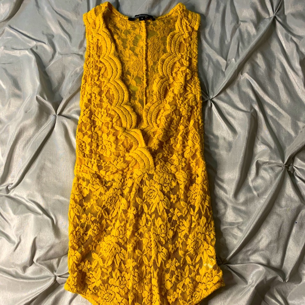 Lace v-neck bodysuit